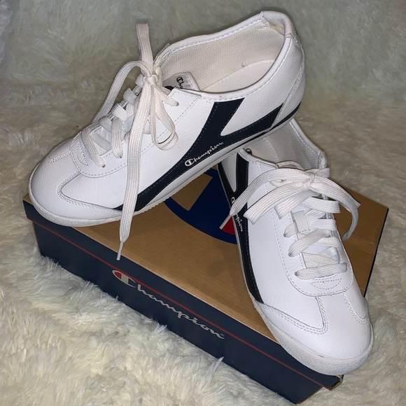 Champion Shoes - Champion White/Navy Idol Shoes Size 8.5 Women